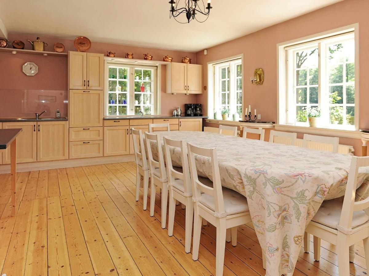 12 Person Holiday Home In Ullerslev Exterior foto